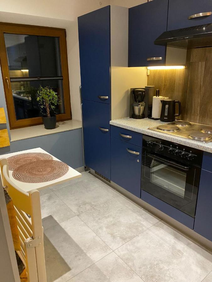 Walbrzych Blisko Teatru Apartment Luaran gambar
